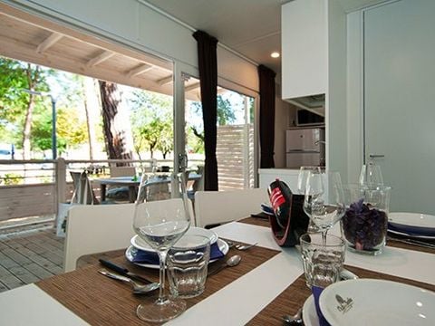 Mobilhome 6 personnes - LODGE DELUXE