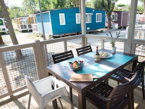 MOBILHOME 6 personnes - Comfort | 3 Ch. | 6 Pers. | Terrasse surélevée | 2 SDB | Clim