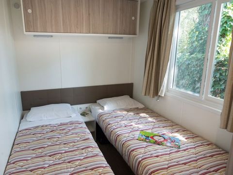 MOBILHOME 6 personnes - Comfort | 3 Ch. | 6 Pers. | Terrasse surélevée | 2 SDB | Clim