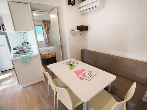 MOBILHOME 6 personnes - Comfort | 3 Ch. | 6 Pers. | Terrasse Couverte | 2 SDB | Clim.
