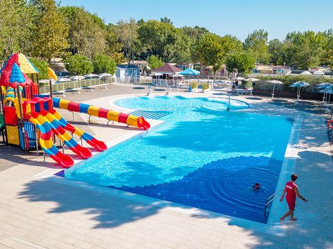 Camping Marina Village bis PUNTA MARINA TERME, Preise und Reservierungen