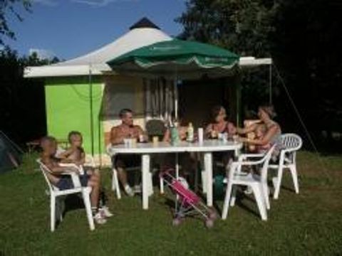 BUNGALOW TOILÉ 5 personnes - Sans sanitaire