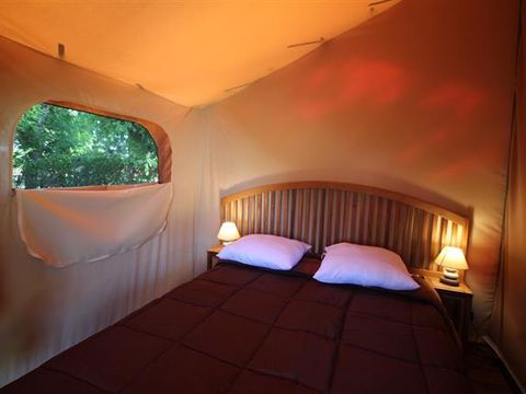 TENTE TOILE ET BOIS 5 personnes - FAMILY SANS SANITAIRES