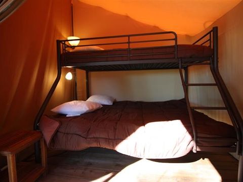 TENTE TOILE ET BOIS 5 personnes - VICTORIA SANS SANITAIRES