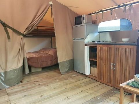 TENTE TOILE ET BOIS 5 personnes - VICTORIA SANS SANITAIRES