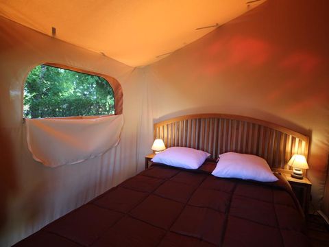 TENTE TOILE ET BOIS 5 personnes - VICTORIA SANS SANITAIRES