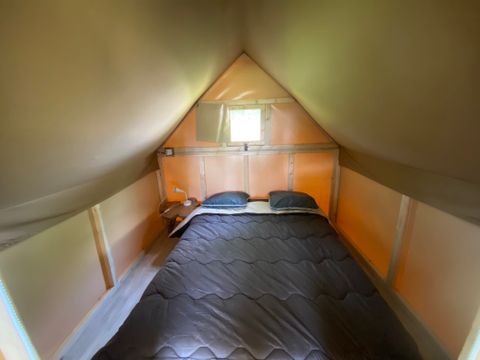 TENTE 2 personnes - CABANE PERCHEE 2 PERS +possibilité tente sup (cabane sur pilotis) - sans sanitaires