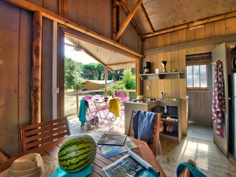 TENTE TOILE ET BOIS 4 personnes - Cabane Lodge Bois sur pilotis Standard 38m² (2 chambres) dont terrasse couverte de 8m² 4 pers.