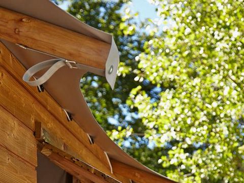 TENTE TOILE ET BOIS 4 personnes - Cabane Lodge Bois sur pilotis Standard 38m² (2 chambres) dont terrasse couverte de 8m² 4 pers.
