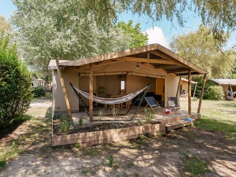 TENTE TOILE ET BOIS 5 personnes - Ecolodge Cotton Toilée 35m² (2 chambres) + TV + Terrasse semi-couverte 5 pers.