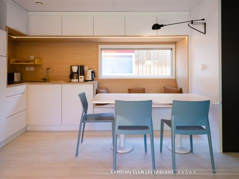MOBILHOME 4 personnes - Luxe 2 CH 4P
