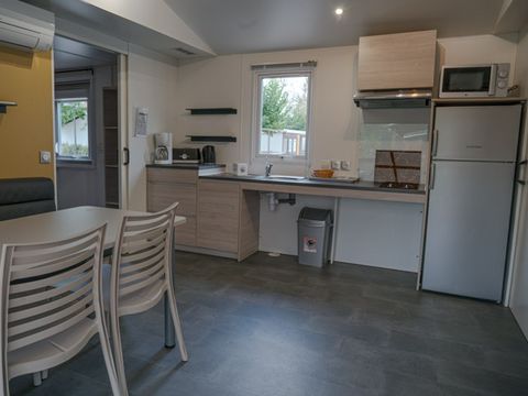 MOBILHOME 4 personnes - PRESTIGE PMR 2 CH 1 SDB