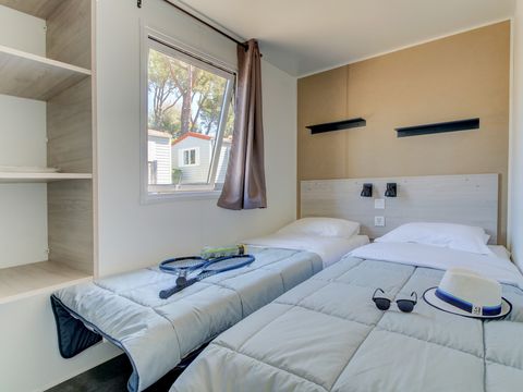 MOBILHOME 6 personnes - Mobil-home | Premium Azure | 2 Ch. | 4/6 Pers. | Terrasse surélevée | Clim.