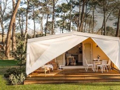 TENTE 4 personnes - Coco Sweet Confort 19m² - 2 chambres - Terrasse - TV - Clim - avec sanitaires 