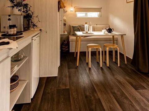 TENTE 4 personnes - Coco Sweet Confort 19m² - 2 chambres - Terrasse - TV - Clim - avec sanitaires 