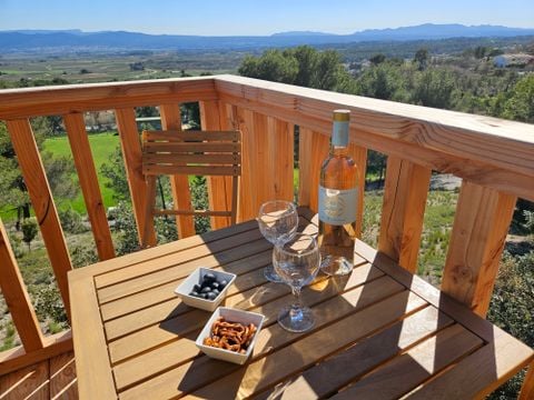 Hébergement 2 personnes - Cabane "Sainte-Victoire" vue panoramique