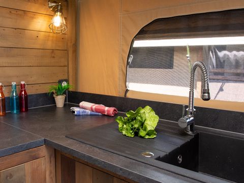 Tente en toile et en bois 5 personnes - Lodge sur pilotis Confort River View