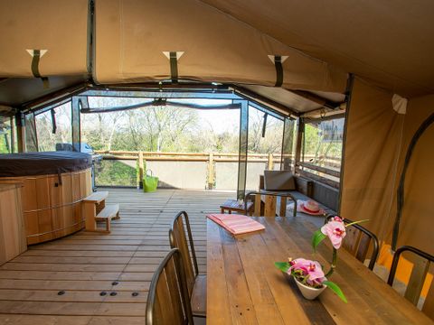 Tente en toile et en bois 7 personnes - Lodge Kenya Premium + bain nordique