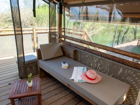 Tente en toile et en bois 7 personnes - Lodge Kenya Premium + bain nordique