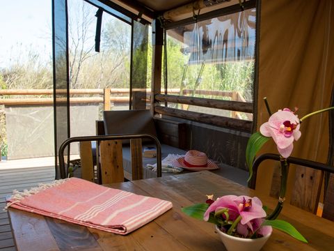 Tente en toile et en bois 7 personnes - Lodge Kenya Premium + bain nordique