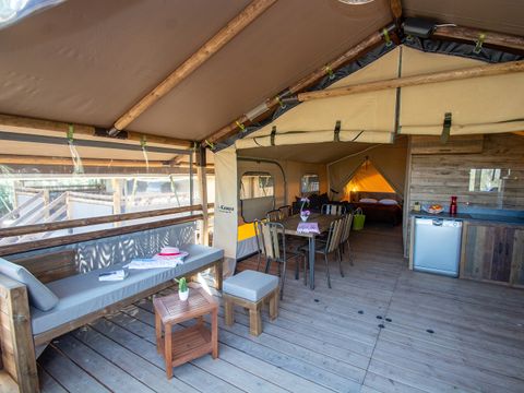 Tente en toile et en bois 7 personnes - Lodge Kenya Premium + bain nordique