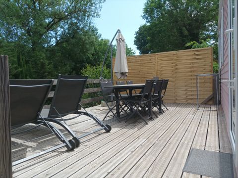 MOBILHOME 6 personnes - Confort 27m² 3 chambres + terrasse sur pilotis