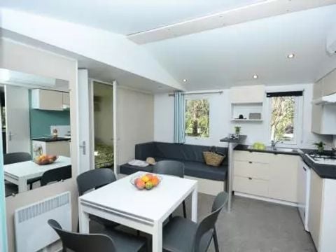 MOBILHOME 6 personnes - 4 Pièces 6 Personnes Climatisé