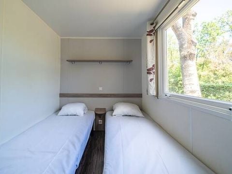 MOBILHOME 6 personnes - Classic | 2 Ch. | 4/6 Pers. | Terrasse surélevée | 1 SDB | Clim