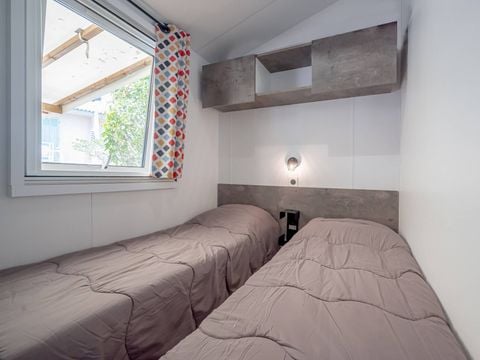 MOBILHOME 8 personnes - Mobil-home | Premium | 4 Ch. | 8 Pers. | Terrasse Lounge | 2 SDB | Clim. | TV