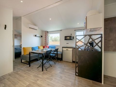 MOBILHOME 8 personnes - Mobil-home | Premium | 4 Ch. | 8 Pers. | Terrasse Lounge | 2 SDB | Clim. | TV