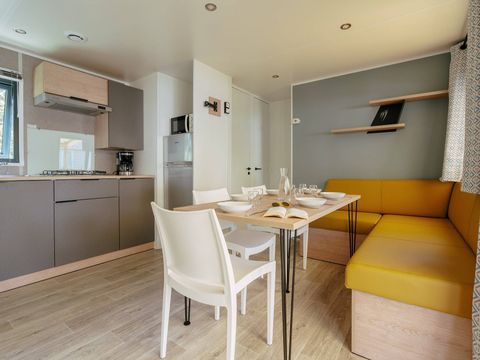 Mobilhome 6 personnes - Mobil-home | Premium | 3 Ch. | 6 Pers. | Terrasse surélevée | Clim.