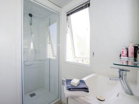 MOBILHOME 4 personnes -  Comfort | 2 Ch. | 4 Pers. | Terrasse surélevée | Clim.