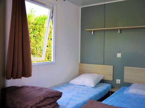 MOBILHOME 6 personnes - Mobile-home Premium 29m² - 2 chambres climatisation +TV + lave vaisselle 4 pers