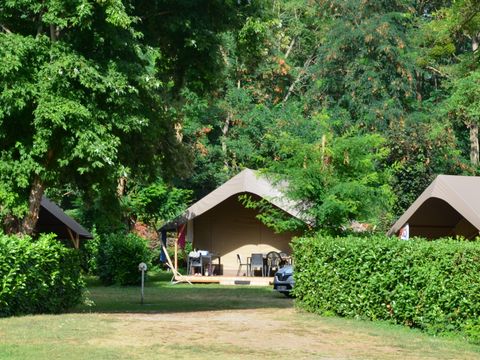 TENTE TOILE ET BOIS 6 personnes - Tente Woodlodge Confort Family 34m² - 3 chambres - sans sanitaire 6 pers