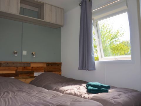 MOBILHOME 6 personnes - Mobile-home Premium 40m² CLIMATISÉ 3 chambres + 2 Salles De Bain + TV + Lave Vaisselle + Plancha 6/8 pers