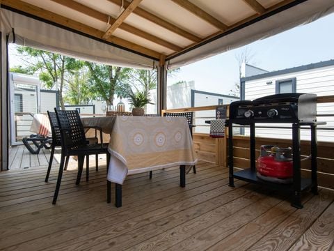 MOBILHOME 4 personnes - Otello Sabia SIGNATURE & SPA Quartier Piéton.