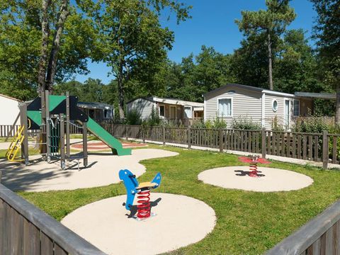 Camping Les Chèvrefeuilles  - Camping Charente-Maritime - Image N°14