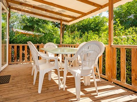 Mobilhome 6 personnes - Mobil-home | Classic | 3 Ch. | 6 Pers. | Terrasse surélevée - HOMAIR