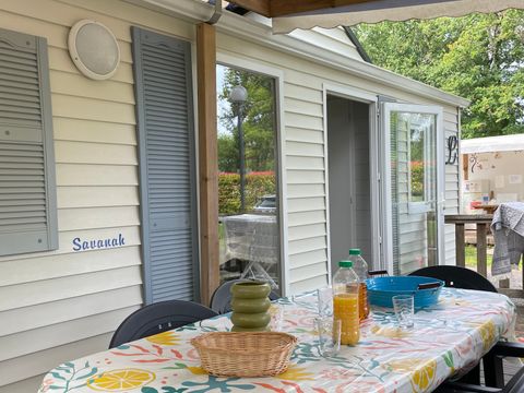 Mobilhome 4 personnes - Confort + avec climatisation pour 4 pers.