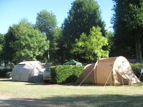 Emplacement - Emplacement avec électricité 10A