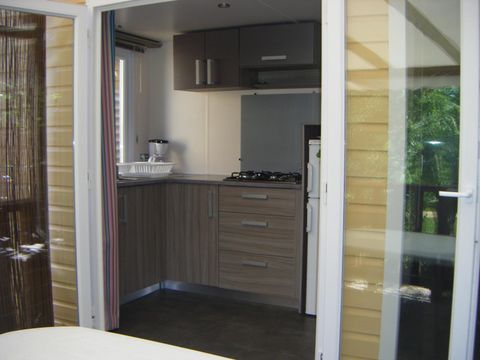 MOBILHOME 6 personnes - 4/6 places 30m² Confort +