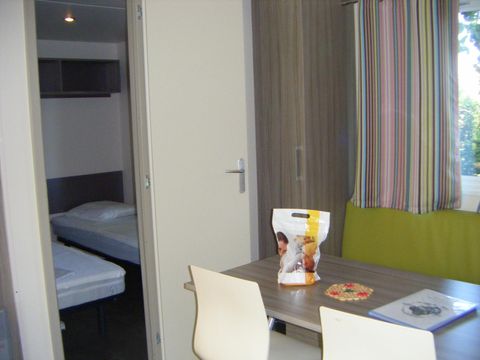MOBILHOME 6 personnes - 4/6 places 30m² Confort +