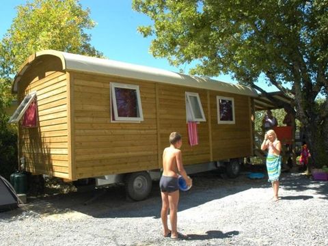 Insolite 4 personnes - CONFORT LAVANDE