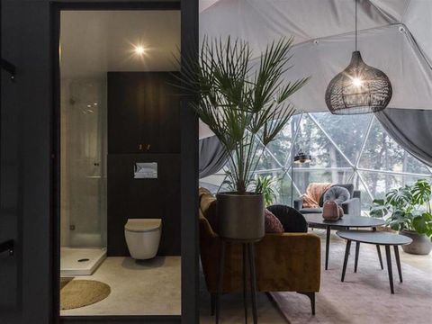 Insolite 4 personnes - Bulle Insolite et SPA Premium