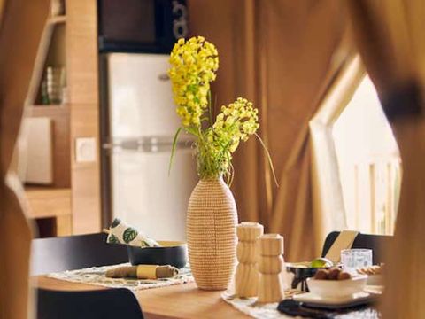 TENTE TOILE ET BOIS 4 personnes - Jungle Lodge 2ch - SDB