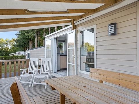 Mobilhome 4 personnes - Mobil-home | Comfort XL | 2 Ch. | 4 Pers. | Terrasse surélevée | Clim.