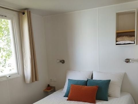 MOBILHOME 4 personnes - Confort 25m² (2 chambres) + TV + Terrasse intégrée - Arrivée Dimanche