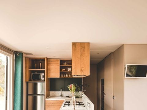 MOBILHOME 6 personnes - NEW // Mobil-home Premium 40m² (3 chambres) + Terrasse couverte + TV + Climatisation + 2SDB