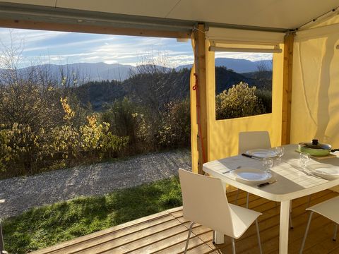 BUNGALOW TOILÉ 4 personnes - Standard "Tithome" 30m² - 2 chambres - sans sanitaire - dont terrasse