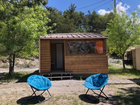 BUNGALOW TOILÉ 4 personnes - Standard "Tithome" 30m² - 2 chambres - sans sanitaire - dont terrasse